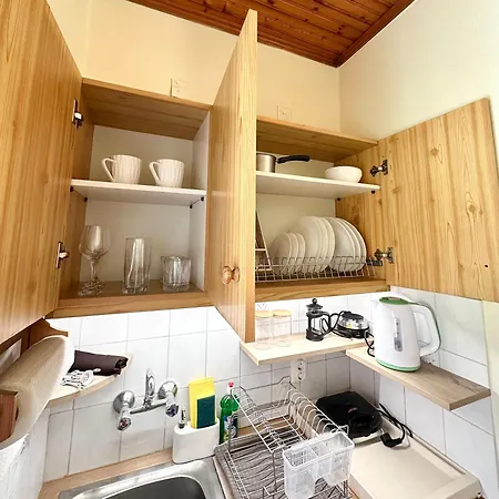 Kays Place Corfu Kynopiástai